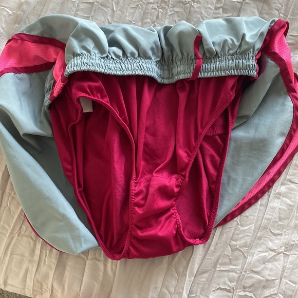 Nike Dri-Fit Shorts - Picture 7 of 9